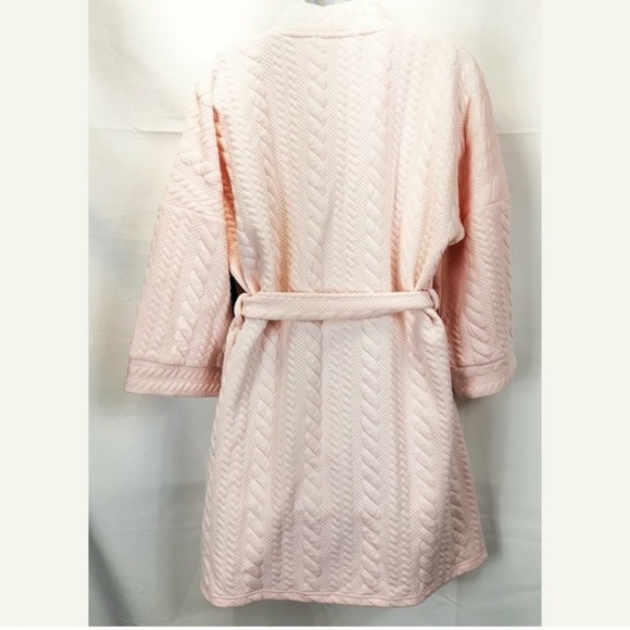 🚩🚩FINAL SALE 🚩🚩Tahari  Bath robe - Picture 5 of 8